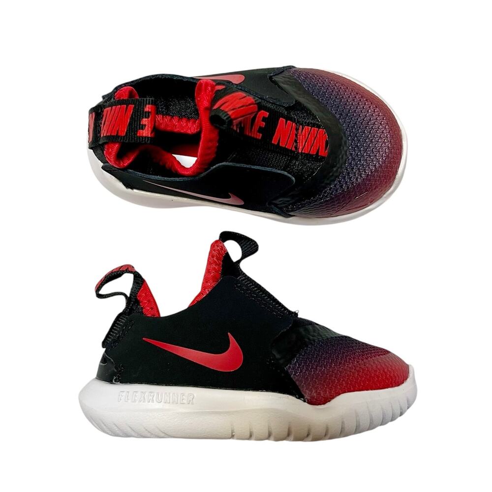 NEW Nike Flex Runner Slip On Sneakers Size 4